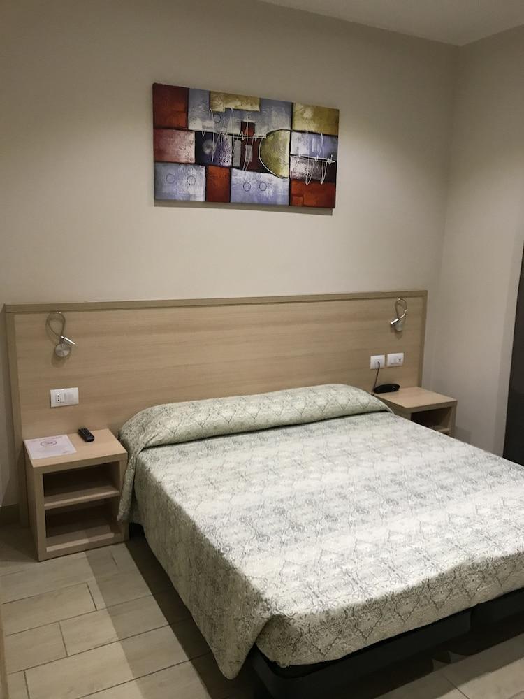 מילאנו Hotel San Biagio מראה חיצוני תמונה
